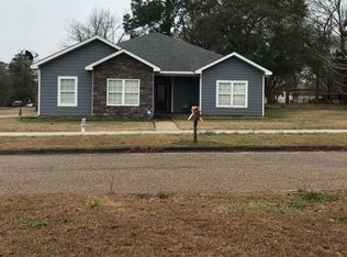306 E Ida Ave, Opp, AL 36467