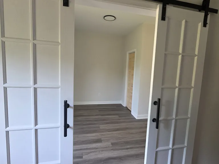 479 Byrne St — Photo 15