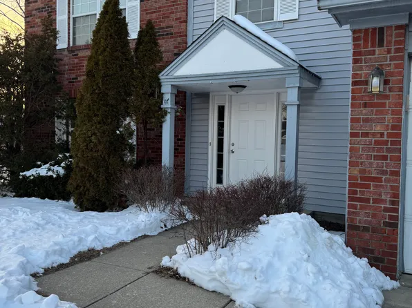 8023 Atwood Ct, Fishers, IN 46038