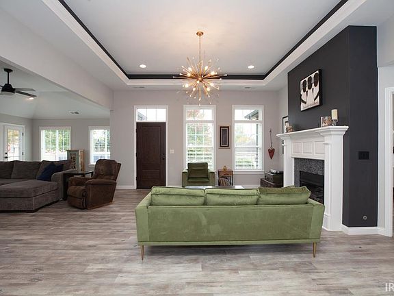 3rd image of 19031 Worchester Way