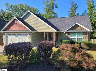 204 Lost Tree Ln, Simpsonville, SC 29681