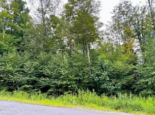 67 Summit Woods Rd, Moscow, PA 18444