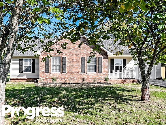 2nd image of 2832 Islington Dr