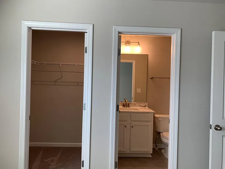 4570 Grenadine Cir — Photo 10