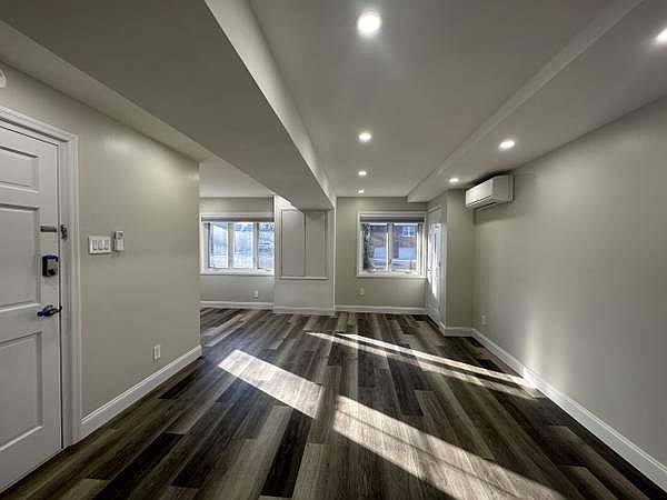 1st image of 15003 25th Dr Floor 1