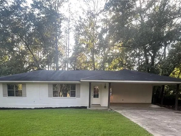 106 Louise Dr, Pineville, LA 71360