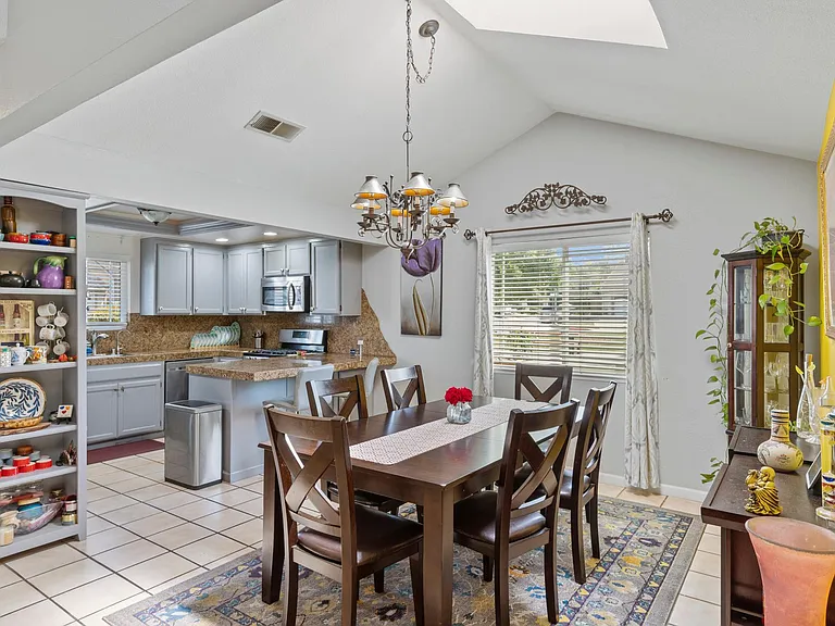 333 Lone Oak Dr — Photo 15