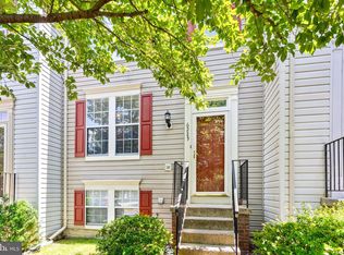 6225 Bella Dr, Centreville, VA 20121