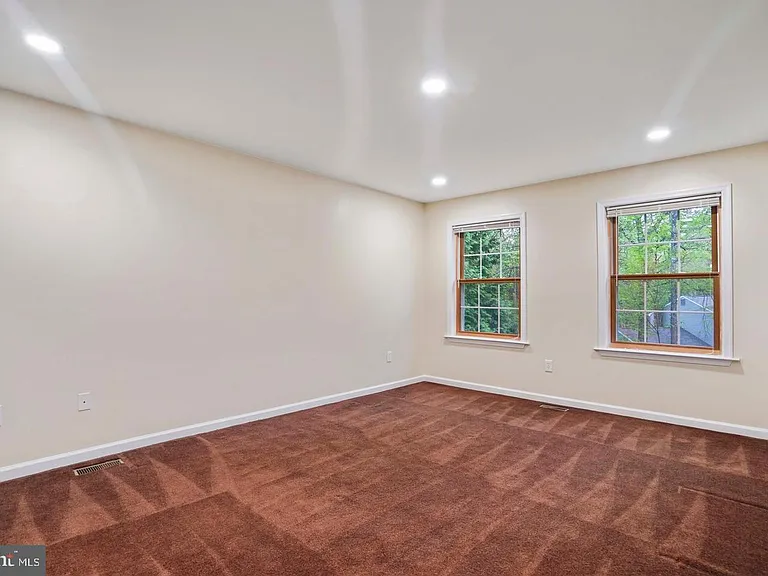 5105 Pheasant Ridge Rd — Photo 16