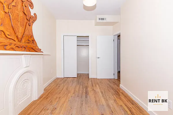 Rented by RENTBK LLC | media 17