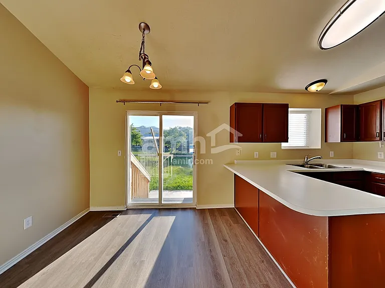 2964 S Fetzer Dr — Photo 5