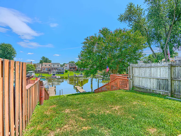 209 Bridge Dr — Photo 47