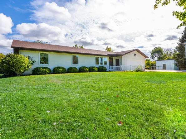 4969 Bundy Rd, Coloma, MI 49038