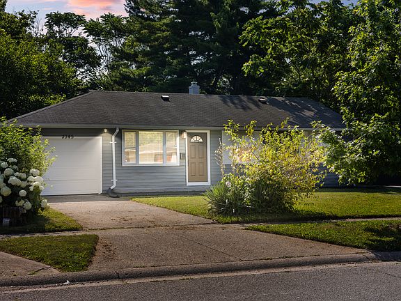 2nd image of 3345 Hovey St