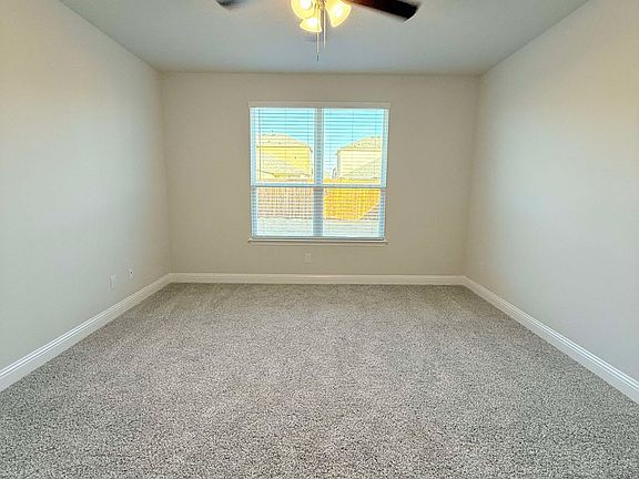 5th image of 721 Santa Lucia Dr