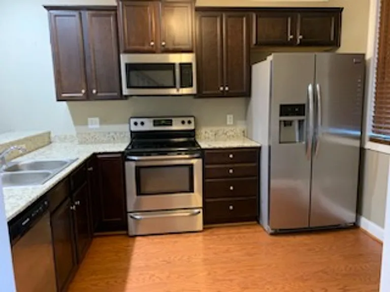 861 Forest Park Rd — Photo 2