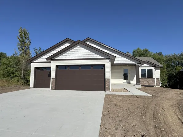 4637 9th St NE, Saint Cloud, MN 56304