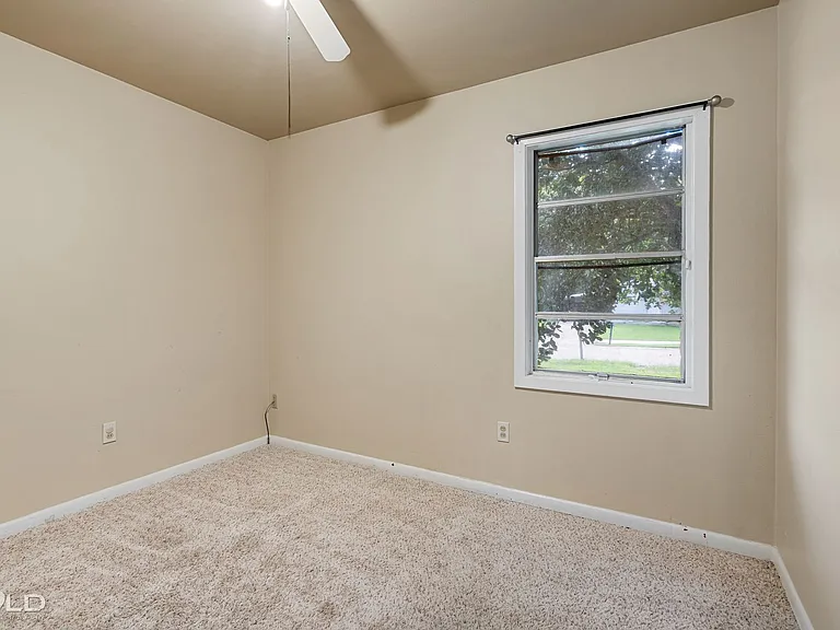 1219 Olwen Dr — Photo 15