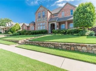 924 Blue Jay Ln, Coppell, TX 75019