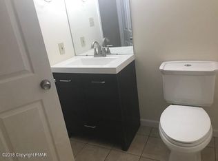 461 Sterling Rd, Coolbaugh Twp, PA 18466