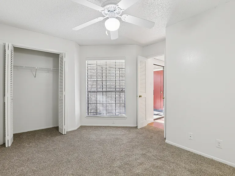 Winding Creek Apartments — Photo 32