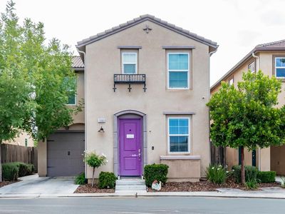 1563 Joy Dr, Clovis, CA, 93619