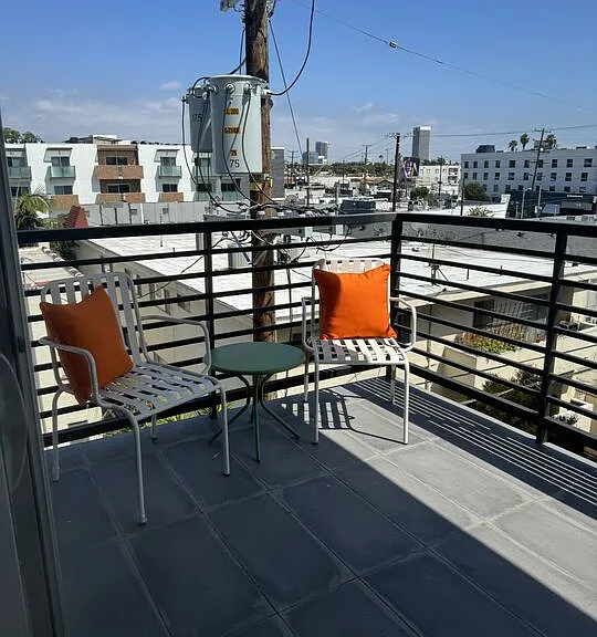 124 S Croft Ave #403 — Photo 25