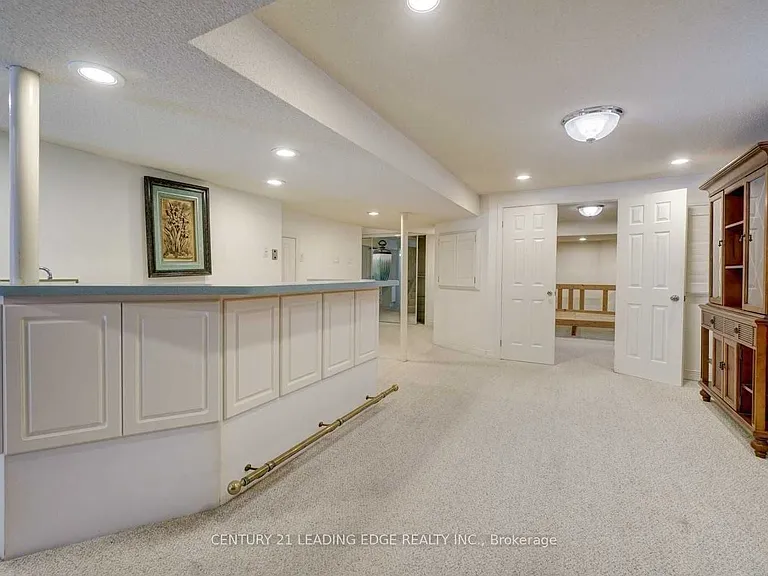 1374 Heritage Way #BASEMENT — Photo 22