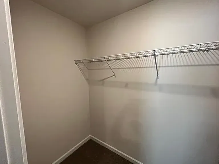2148 Vanderlyn St — Photo 28