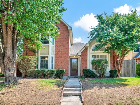 2133 Greenview Dr, Carrollton, TX 75010