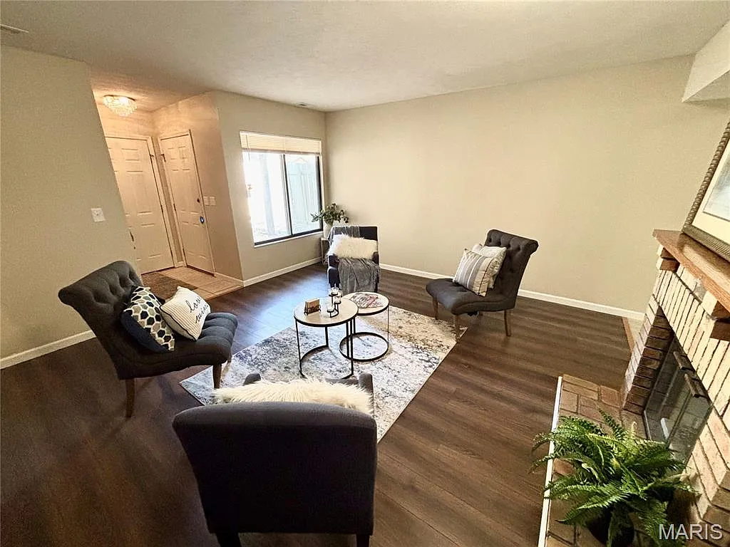 2 bed, 1296 sqft, $1,675 — Photo 4