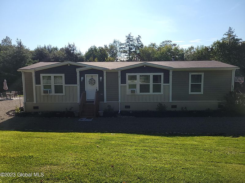 2nd image of 150 Carpenter Road
