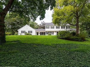 6 Kaylor Ct, Cold Spring Harbor, NY 11724