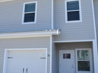 38 N Sand Palm Rd, Freeport, FL 32439