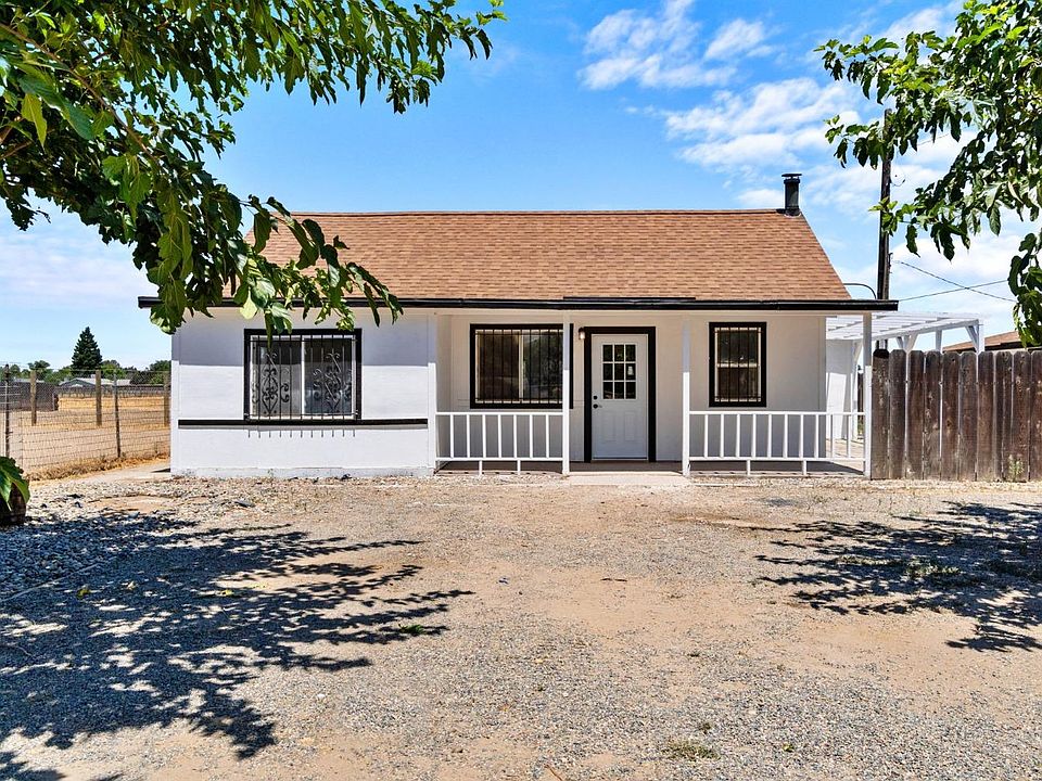 1st image of 28693 Avenue 13