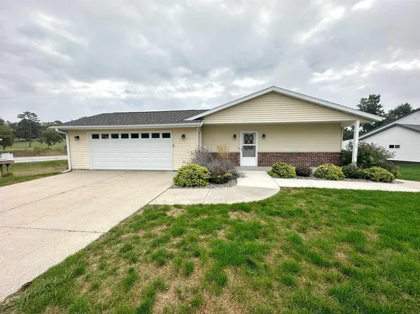 1300 Blue Grass Dr, Decorah, IA 52101
