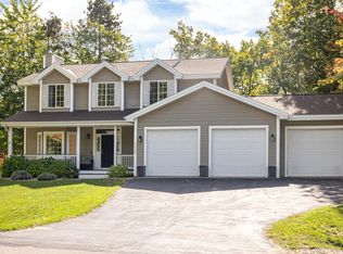 3658 Oxford Dr, Traverse City, MI 49686