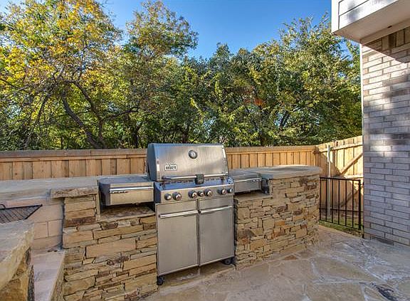 4th image of 3313 Juniper Dr
