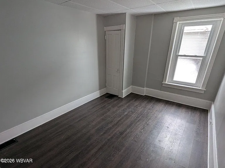 1612 Memorial Ave #2 — Photo 16