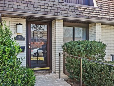 249 Hamilton Avenue #7, Stamford, CT, 06902