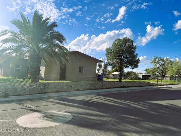910 S Esperanza St, Las Cruces, NM 88001