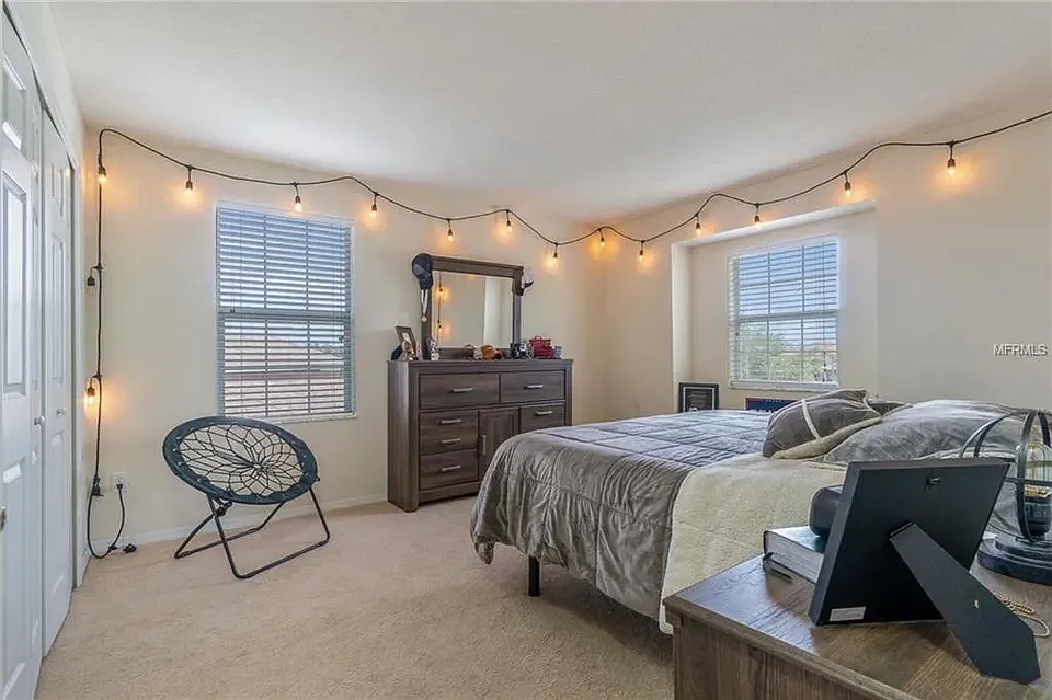 4 bed, 2.5 bath, 3151 sqft, $3,300 — Photo 4