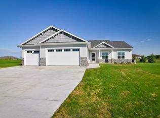 5150 Rutgers Dr, Omro, WI 54963