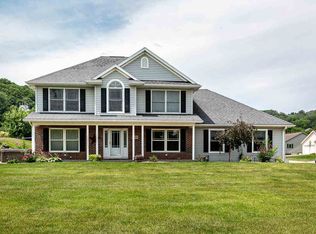 1308 Jefferson Ave, Bellevue, IA 52031