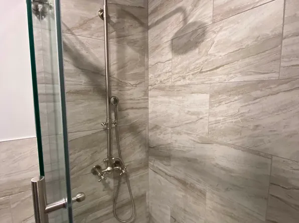 18-69 Stanhope Street image 11 of 23