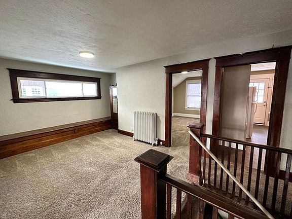 5th image of 2551 Eastern Ave SE