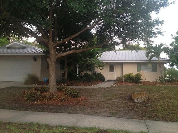 3rd image of 6318 Seagate Ave