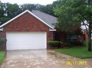 3629 Blue Spruce Dr, Euless, TX 76040