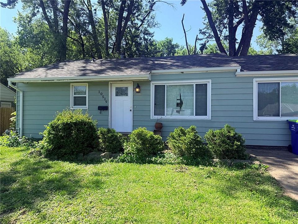 1st image of 10519 W 56th St