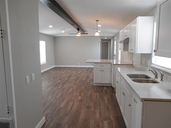 4th image of 527 Cindy Ln